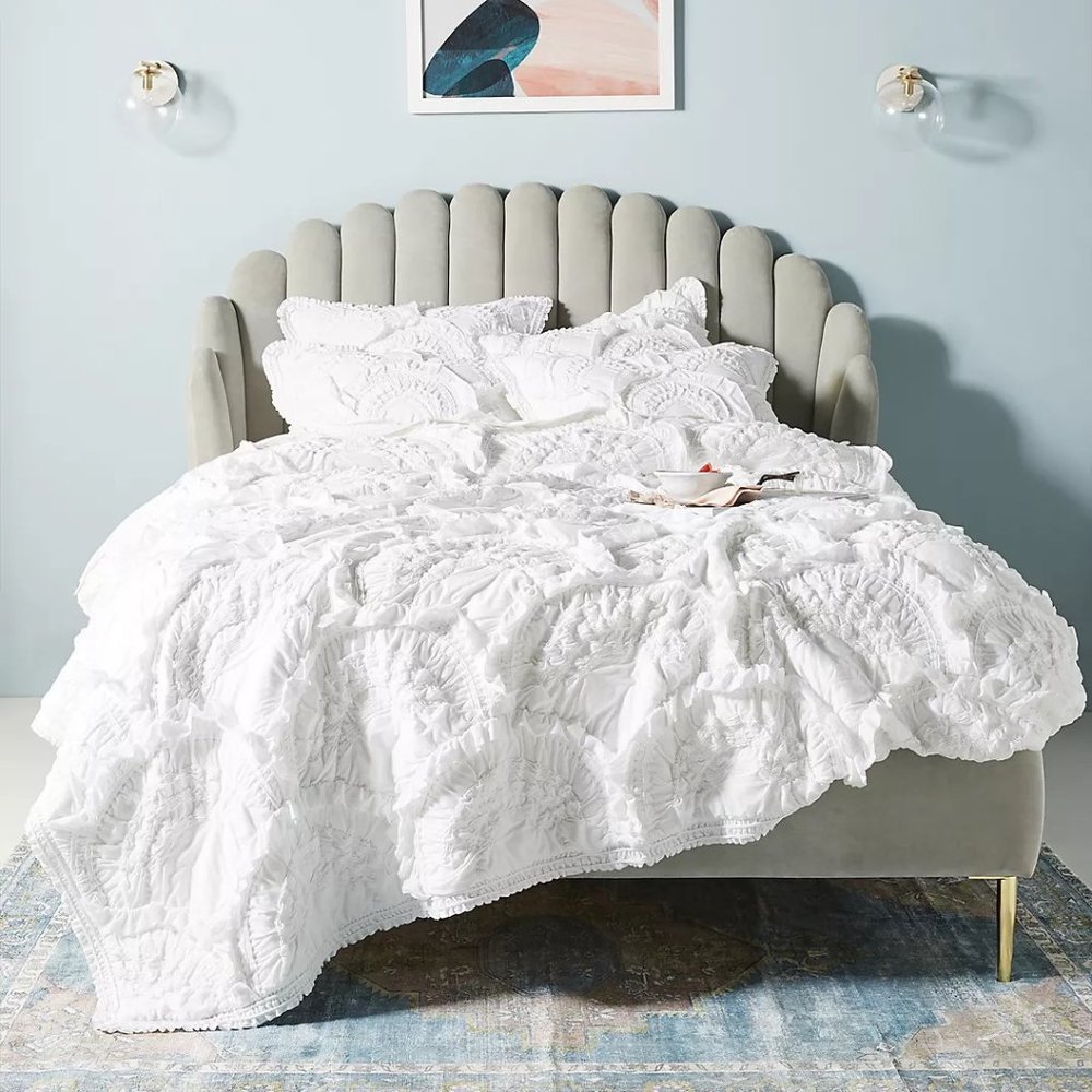 NEW - Anthropologie Rivulets Quilt (Queen, White) + Euro Shams